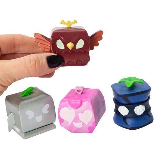 š BLOX FRUITS Mini Figure Blind Bag SEALED BOX OF 24 ROBLOX DLC Authentic NEW