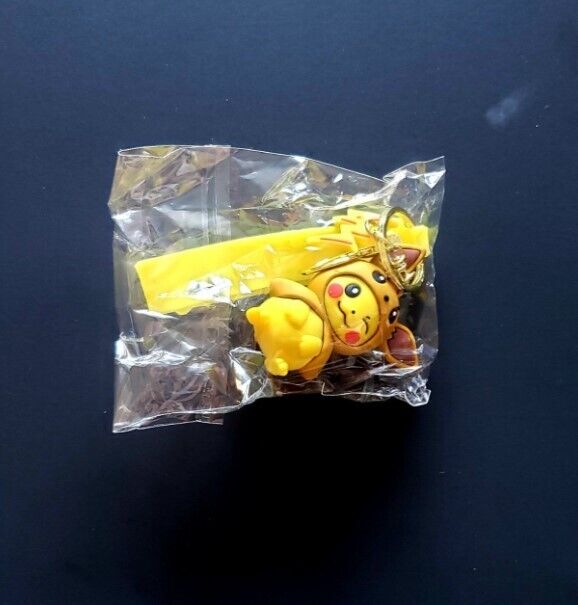 Pokemon Pikachu X Eevee Costume 2 in 1 Lanyard Keychain - NEW & SEALED